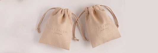 Flannel drawstring bag colors and details