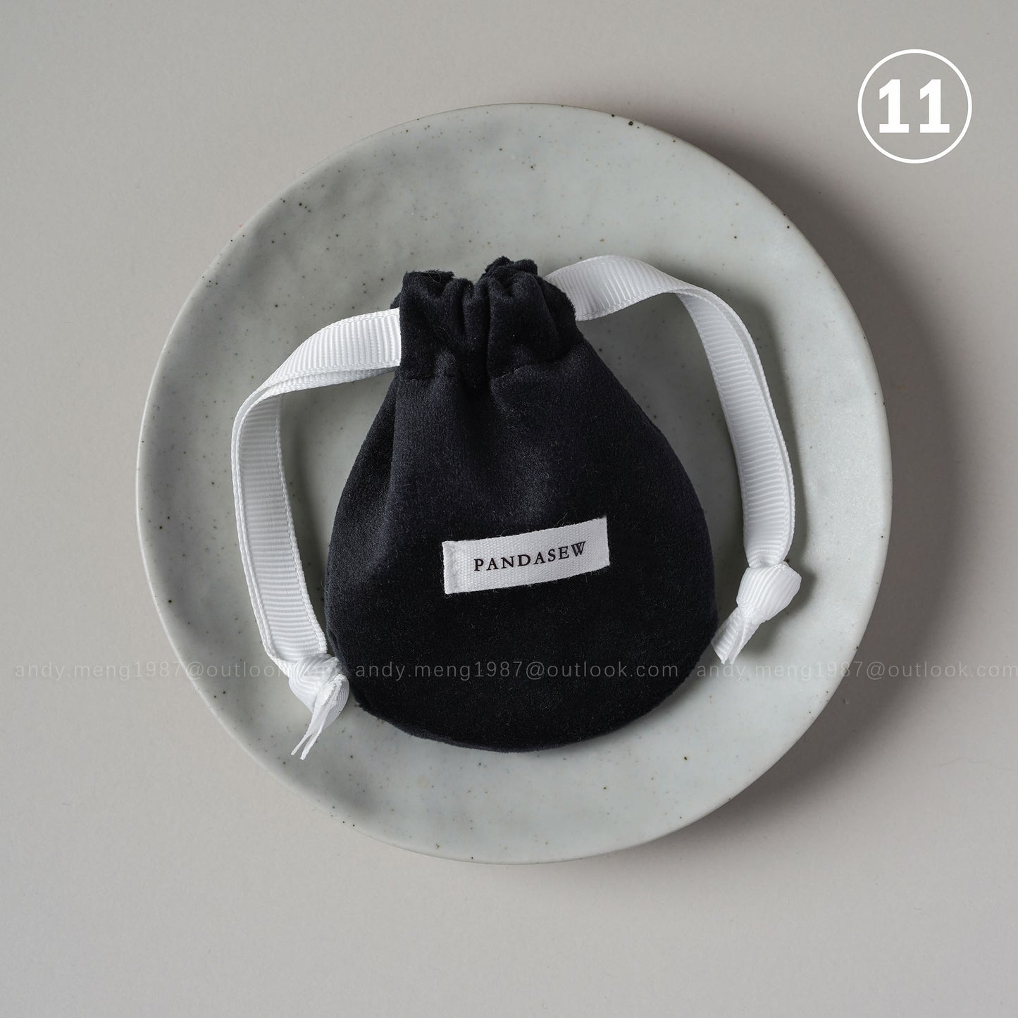 chic velvet jewelry bag small drawstring pouch in black