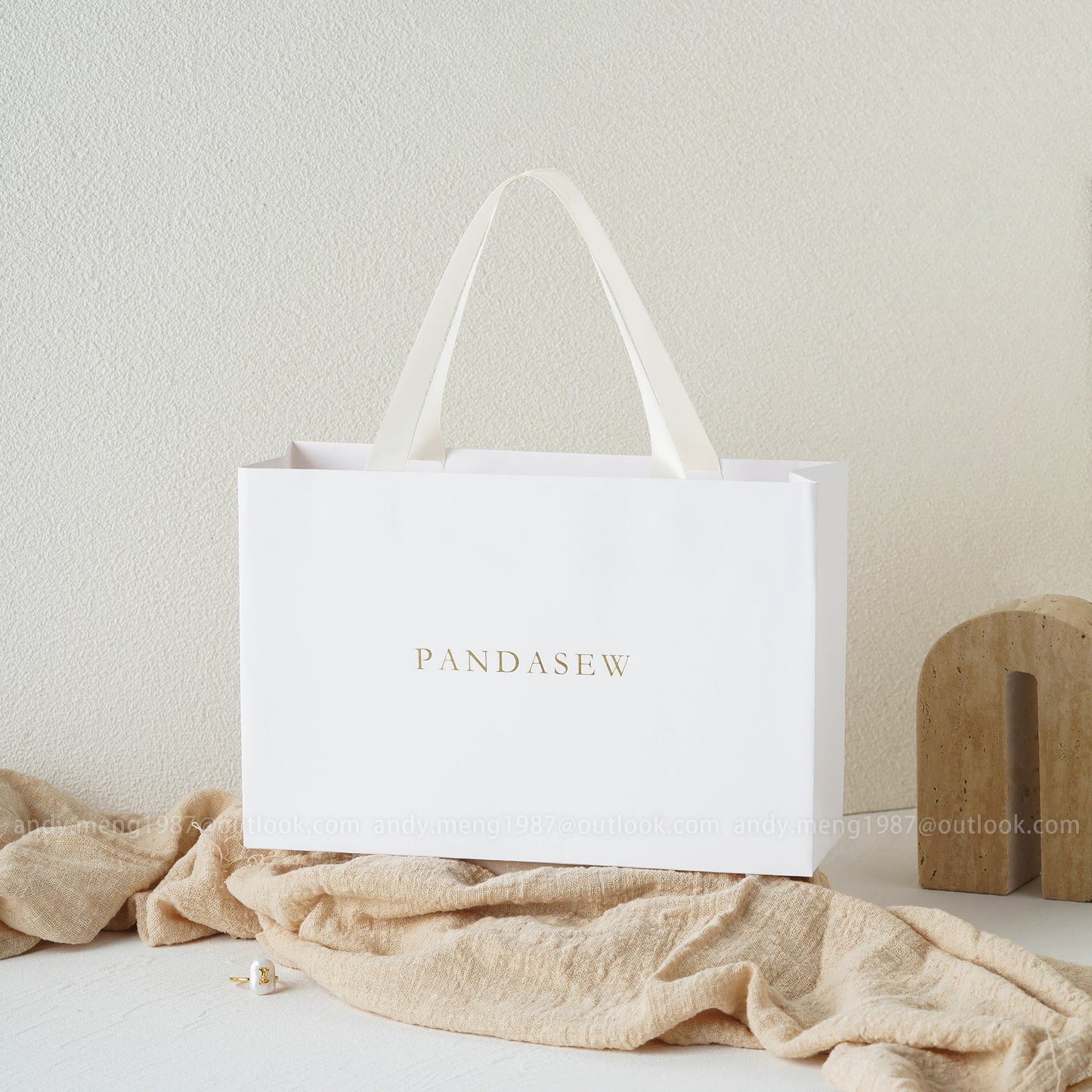 paper party bags with silk ribbon 24x16cm