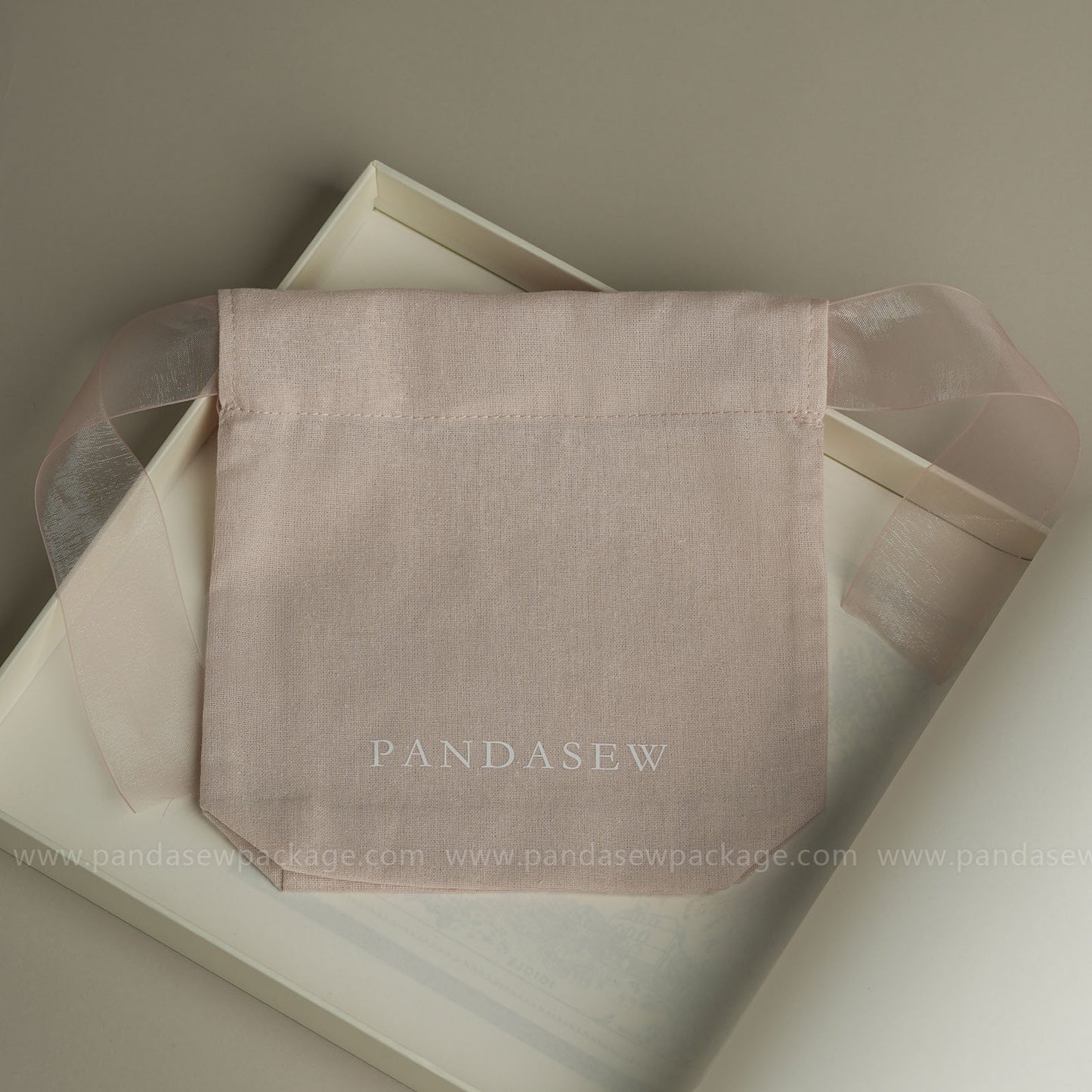 pink jewelry Pouch print logo, customized chic gift bag