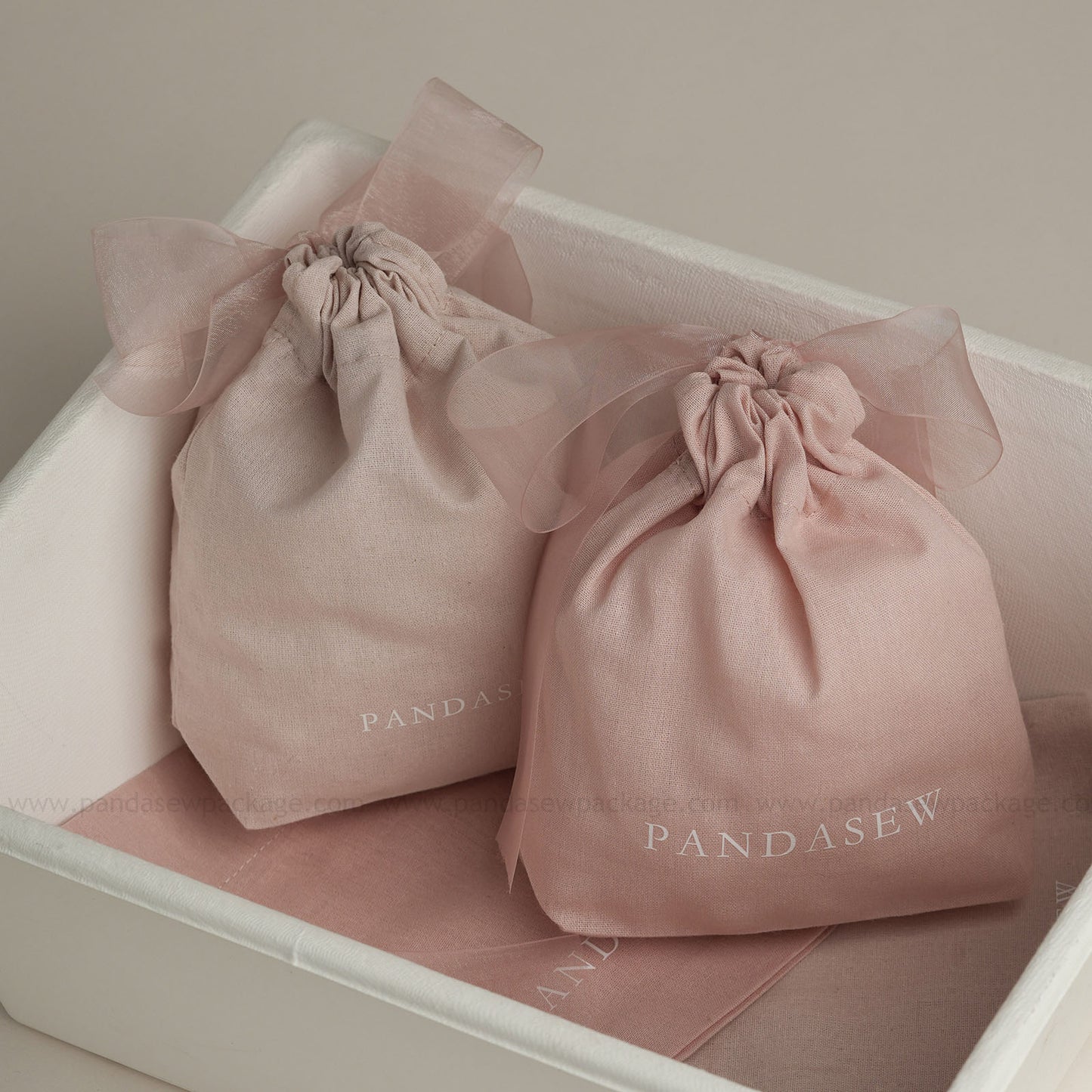 jewelry packaging handmade bag in pink with customized logo