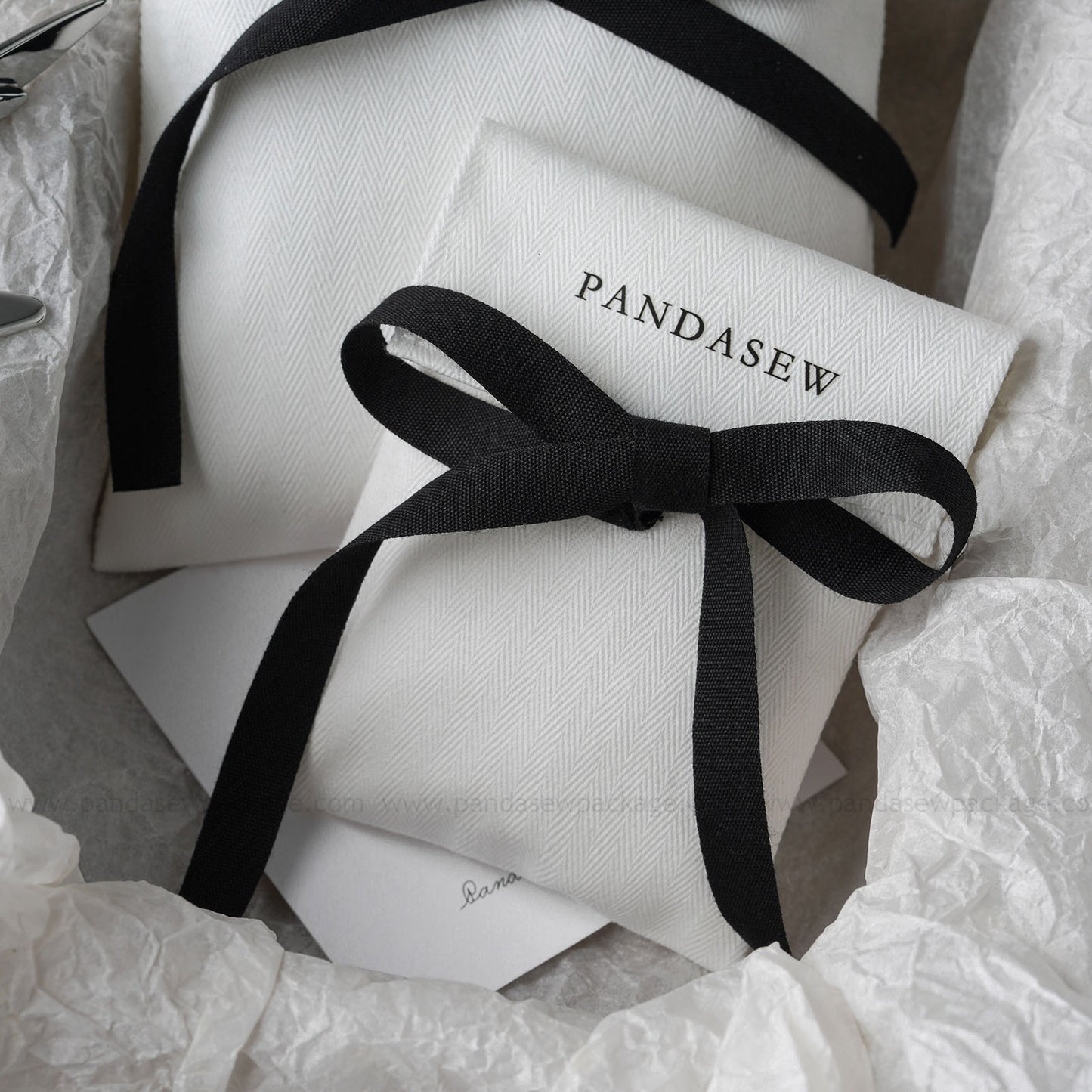 Chic package pouch, versatile flap bag for jewelry/frames