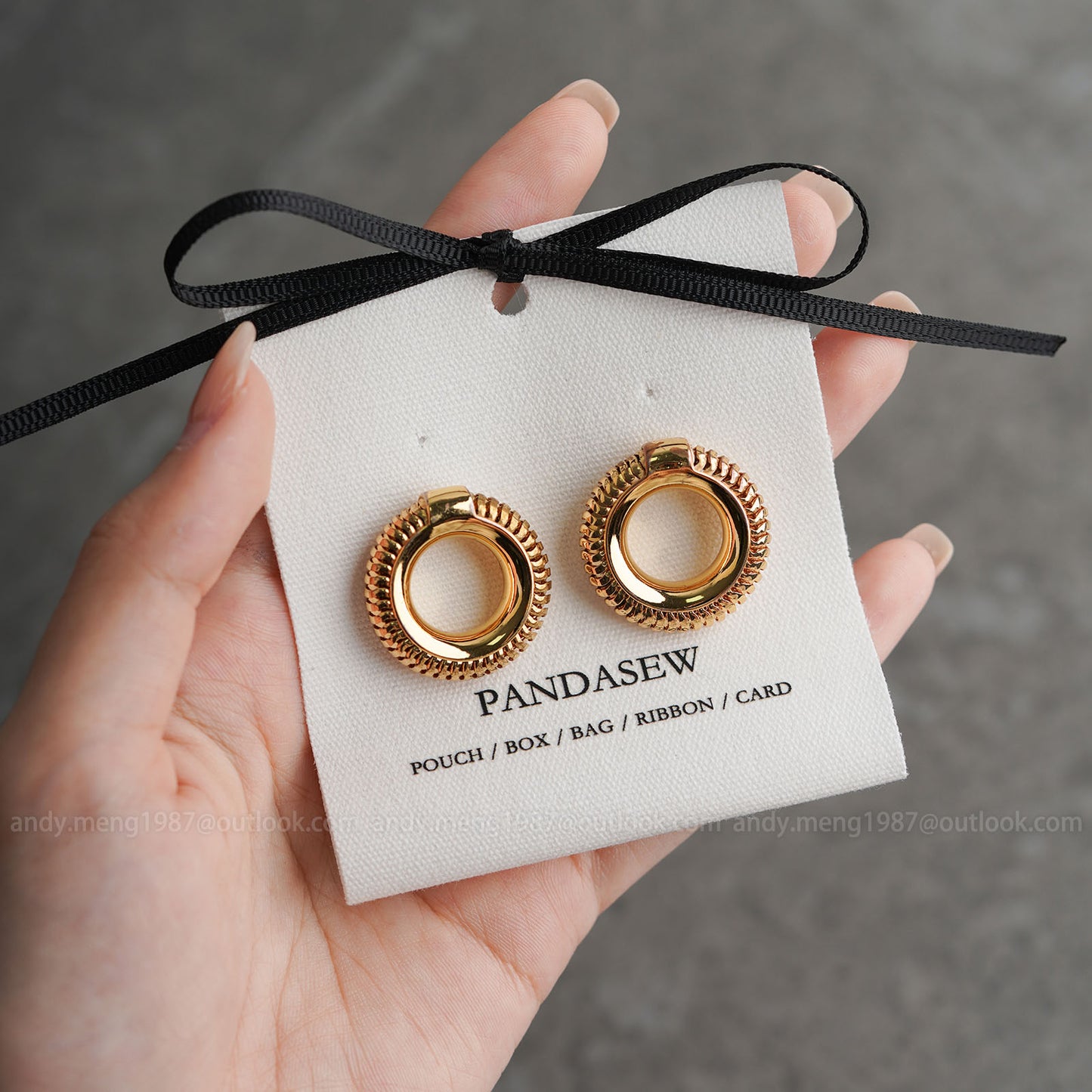 Earring holder with custom logo