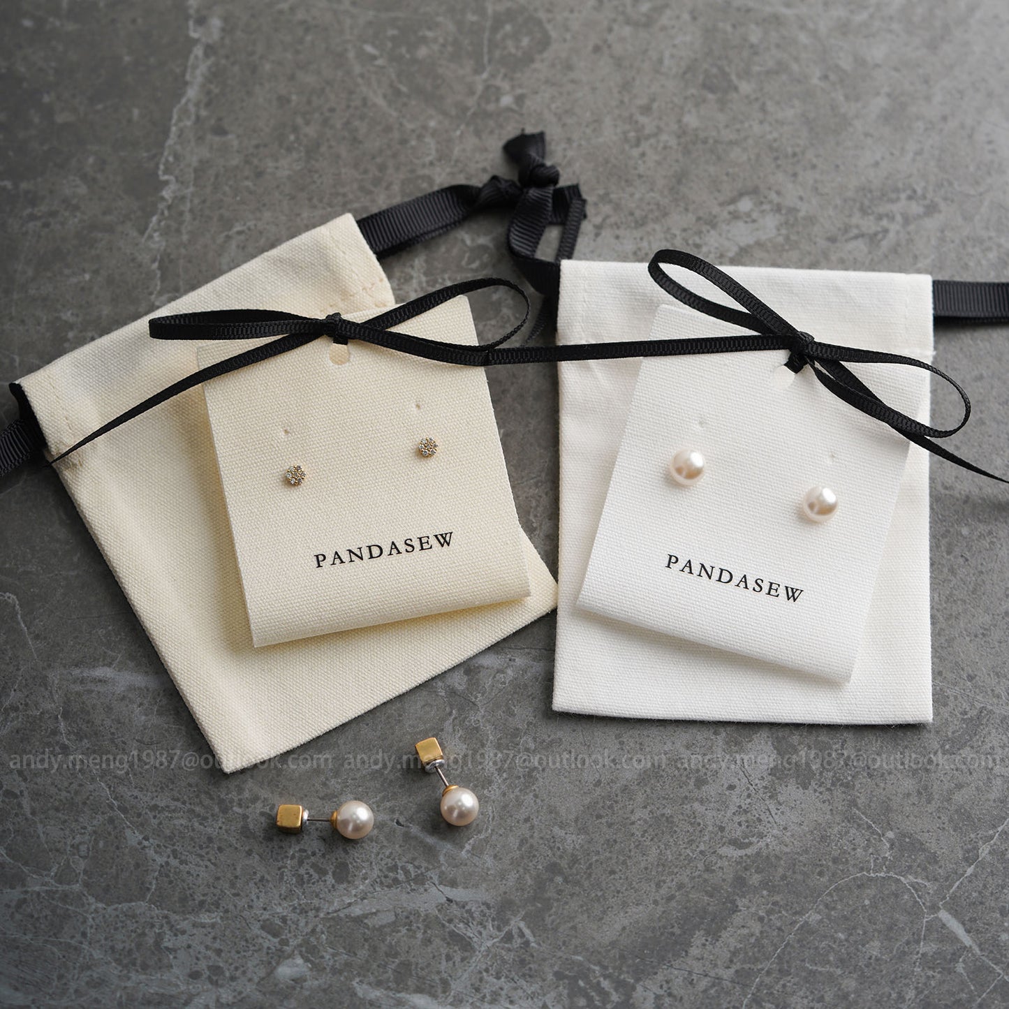 7X8cm and 6x7cm earring holder custom logo