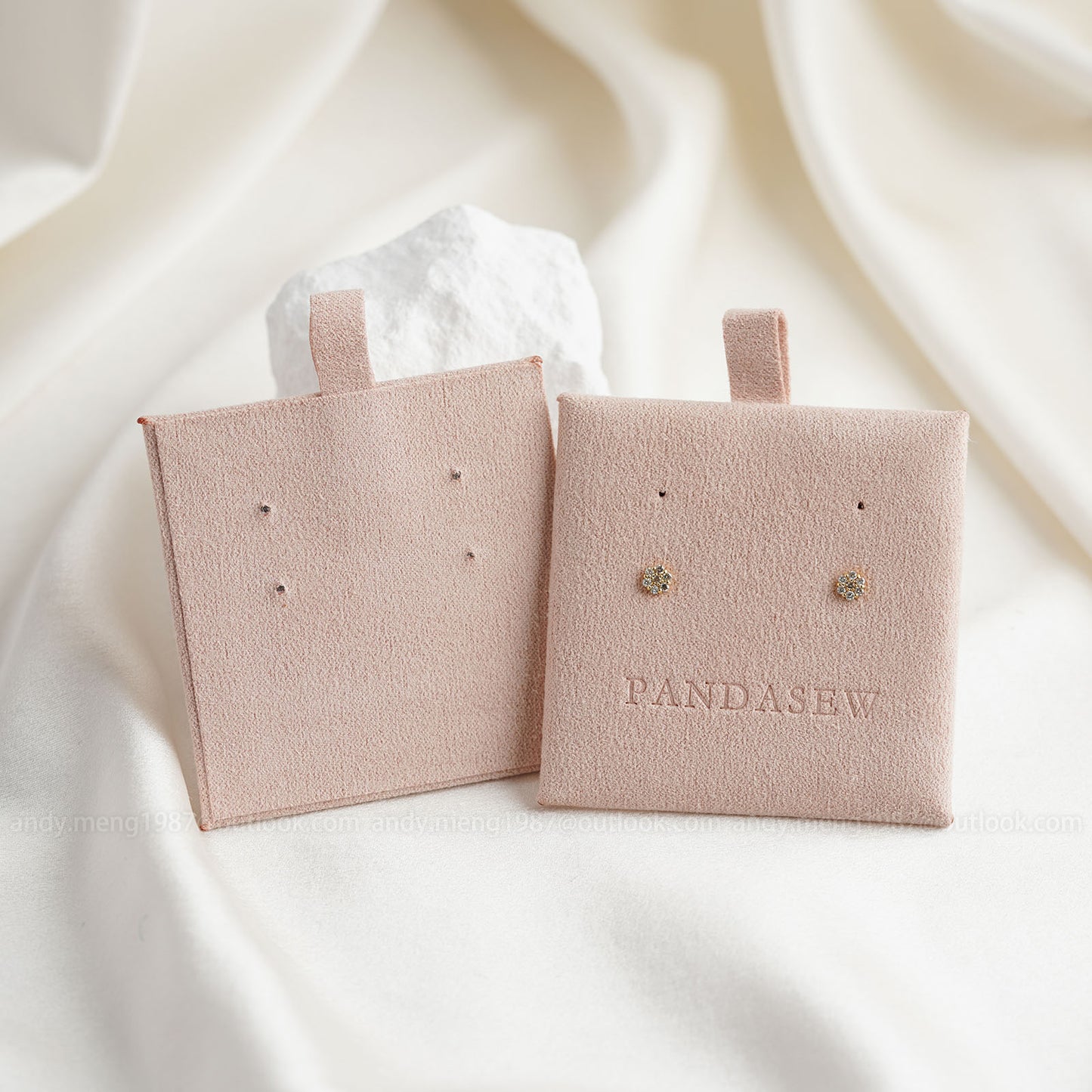 pink velvet earring holder pad