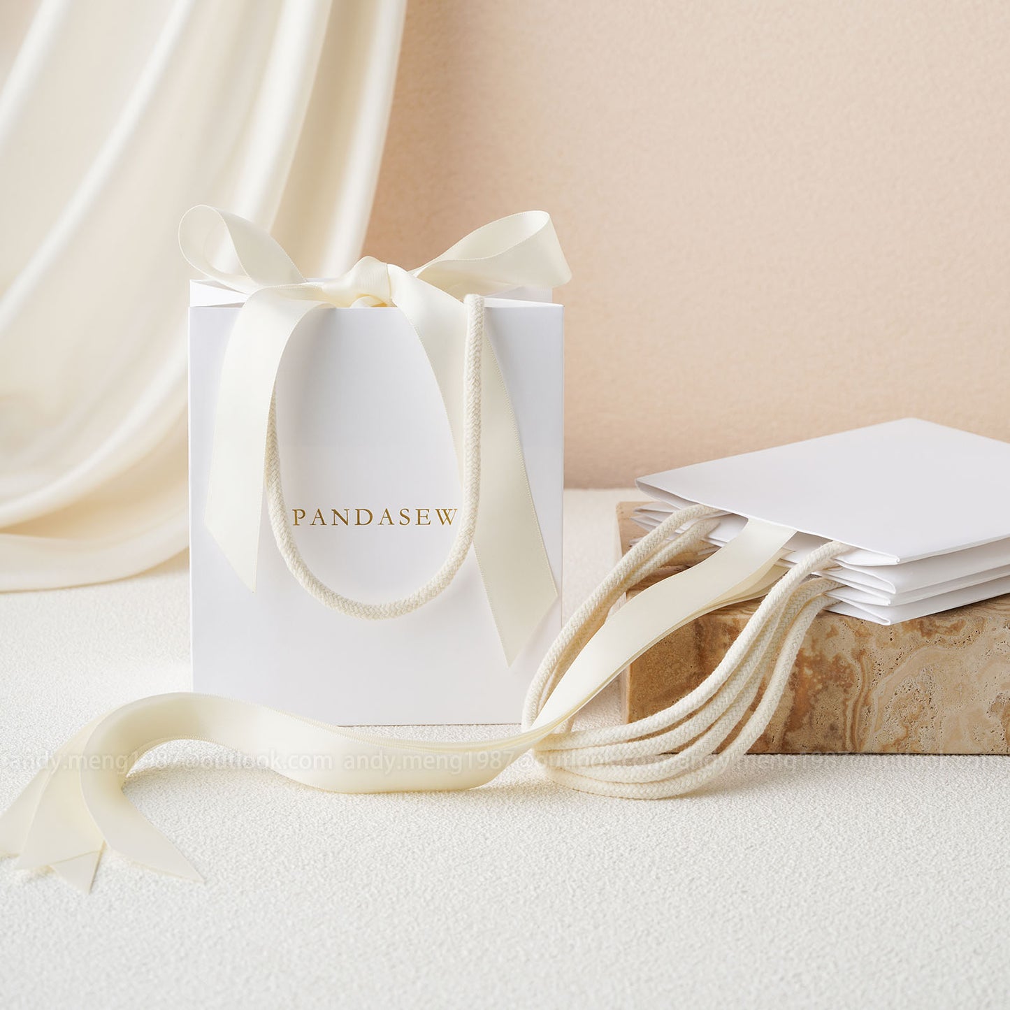 paper party bags 13x15cm