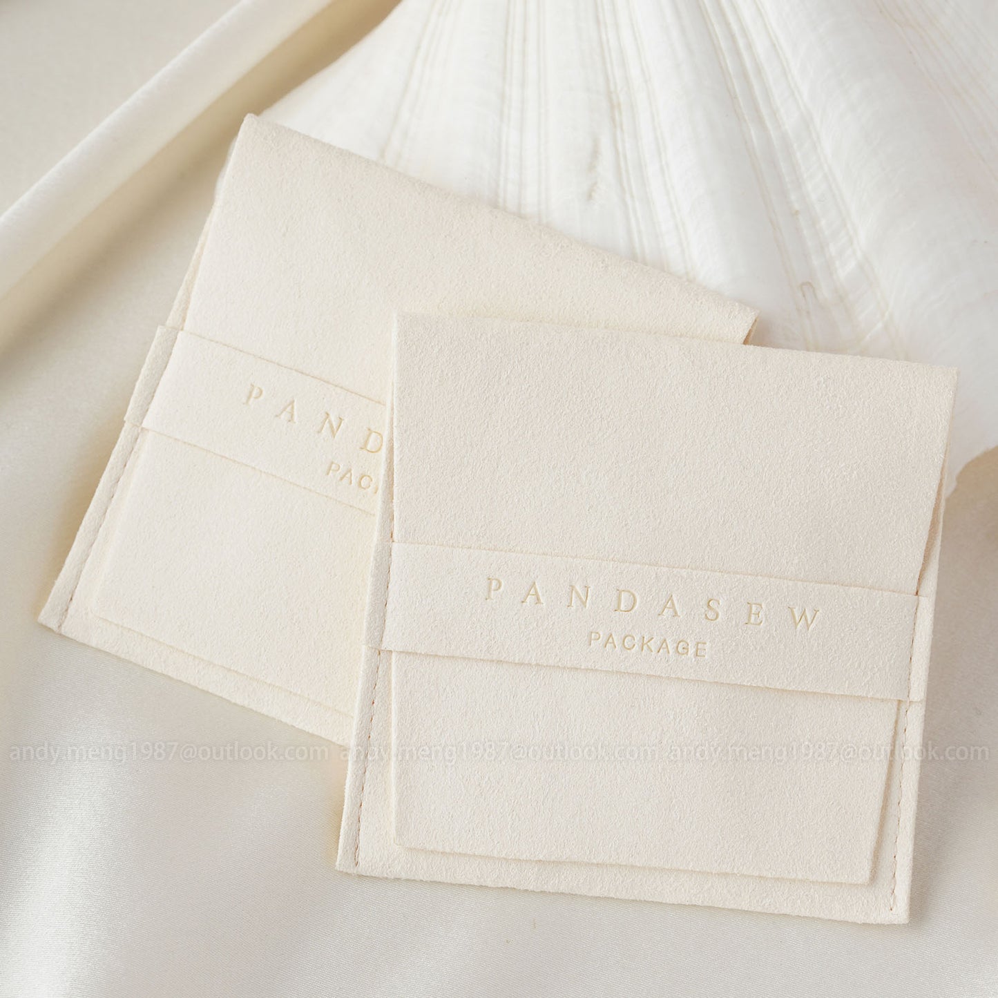 Beige banner pouch small