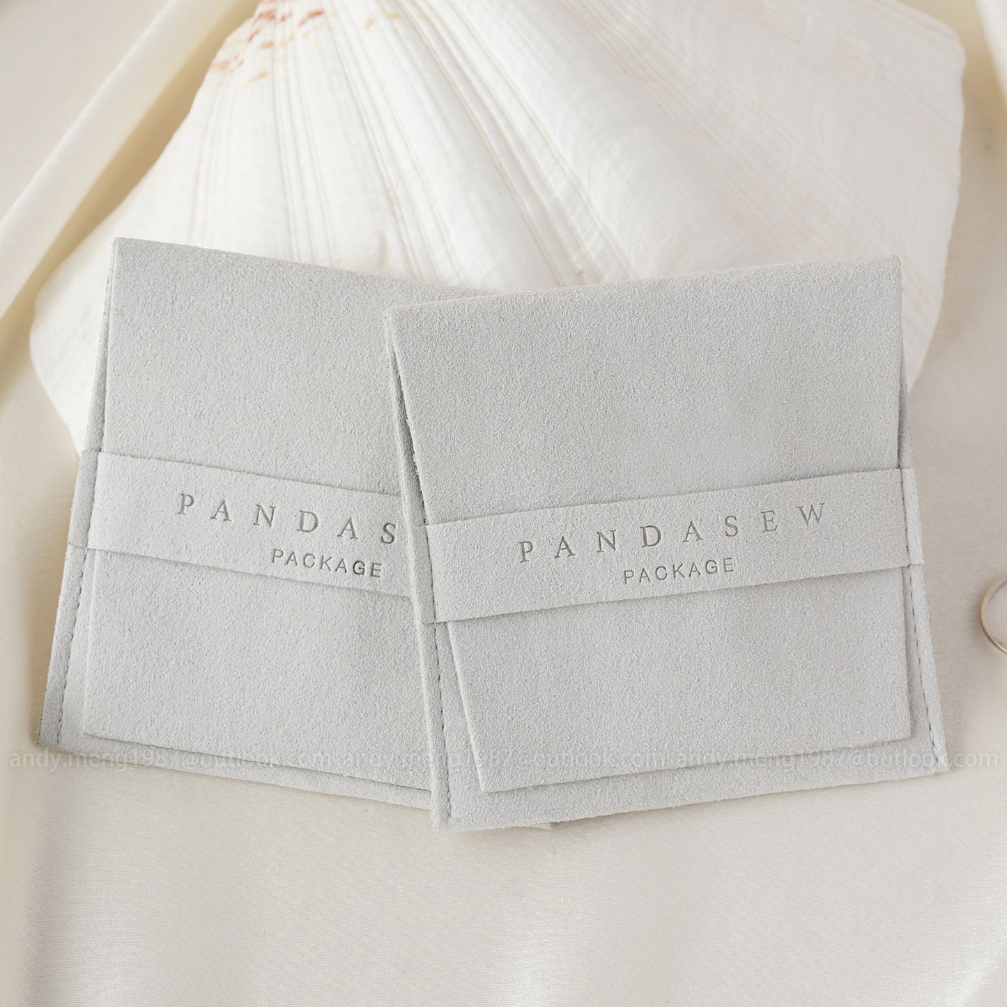 Gray pouches reusable 8x8cm