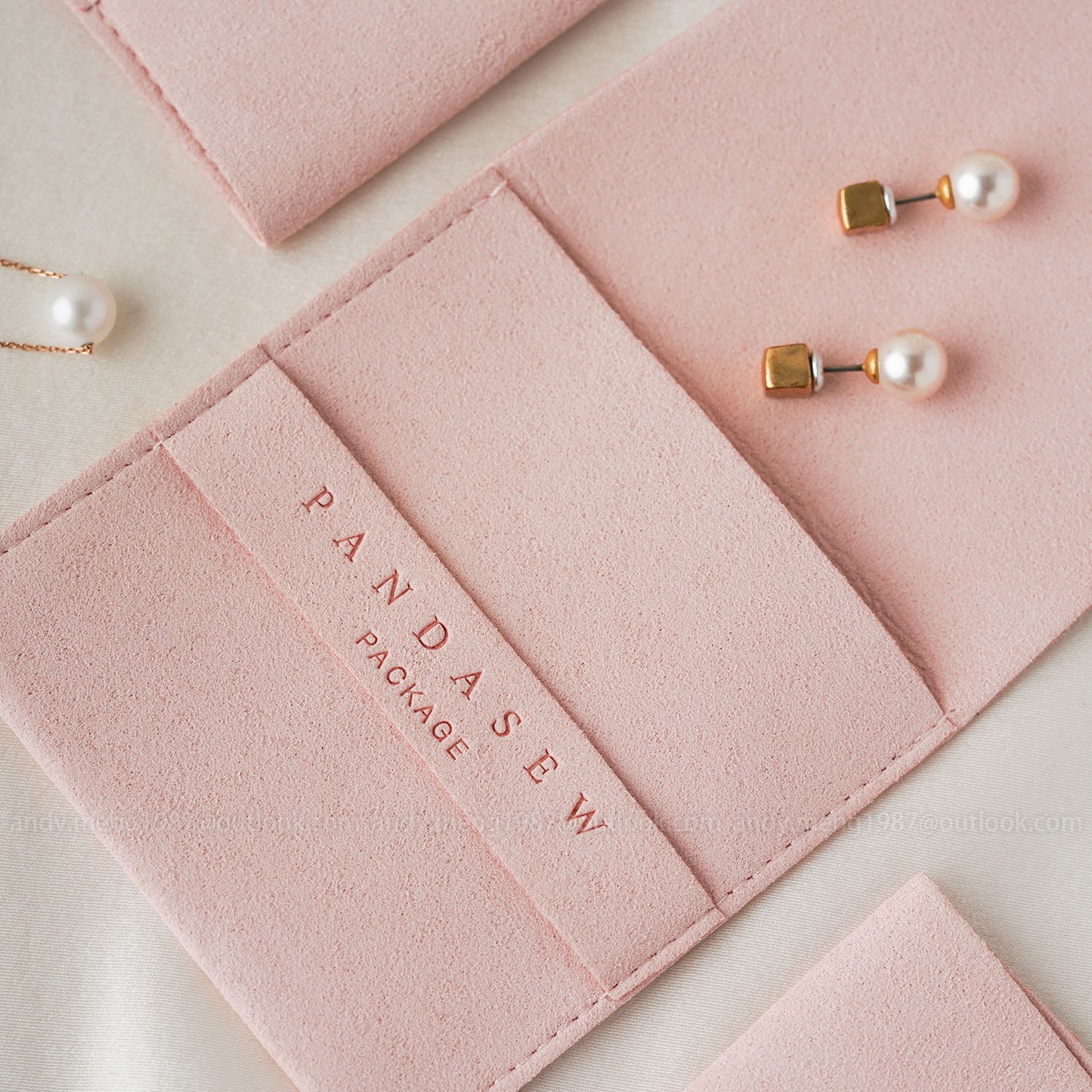 8x8cm Pink banner pouch made by microfiber