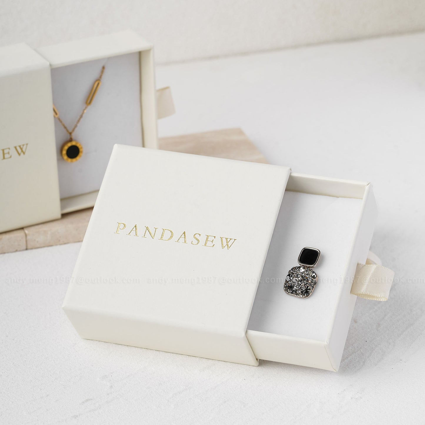 cream jewelry gift boxes with foam inside