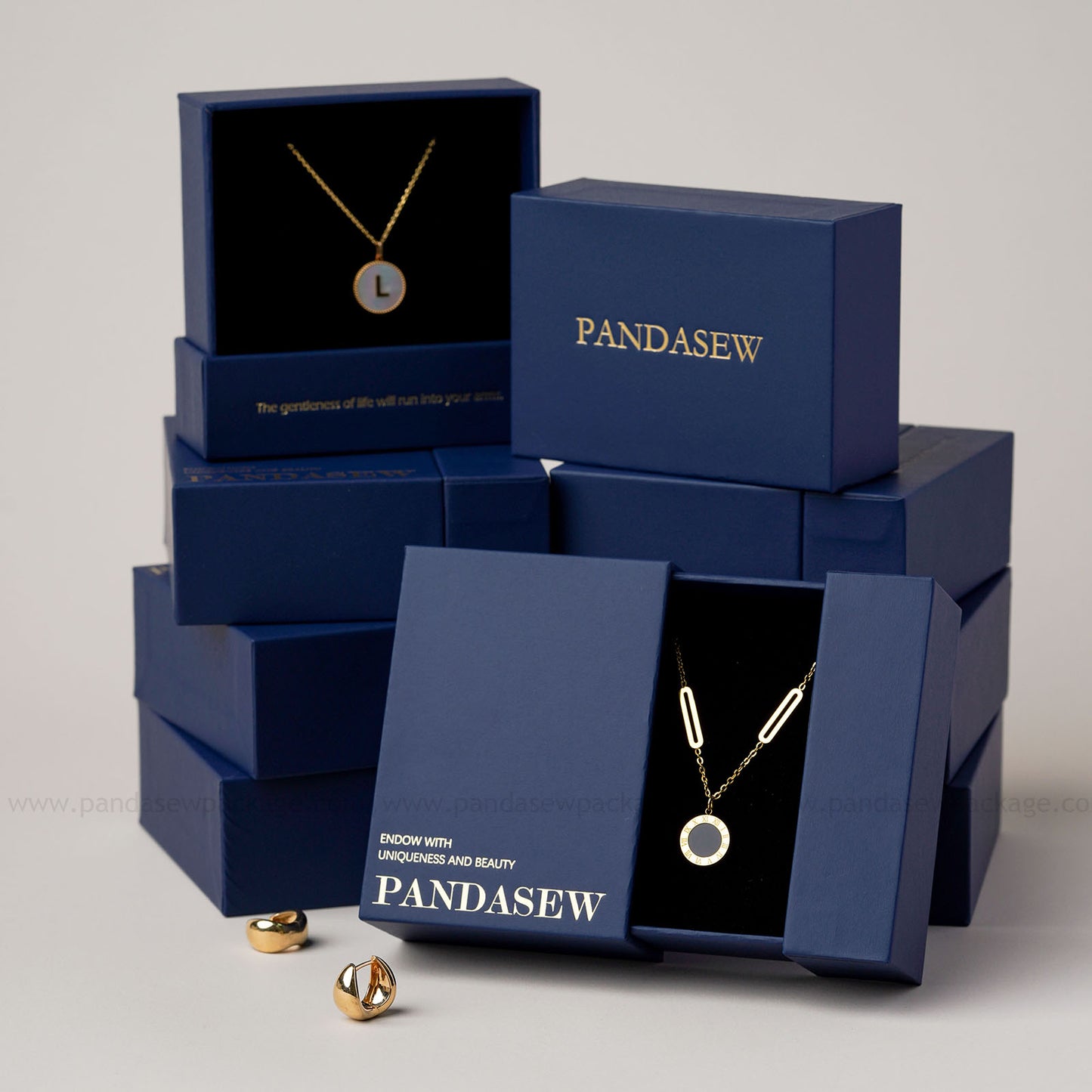 50pcs 9x9x3.5cm jewelry packaging custom jewellery box print logo, chic drawer box for necklace ring, Pandasew high texture cardboard box BX-150