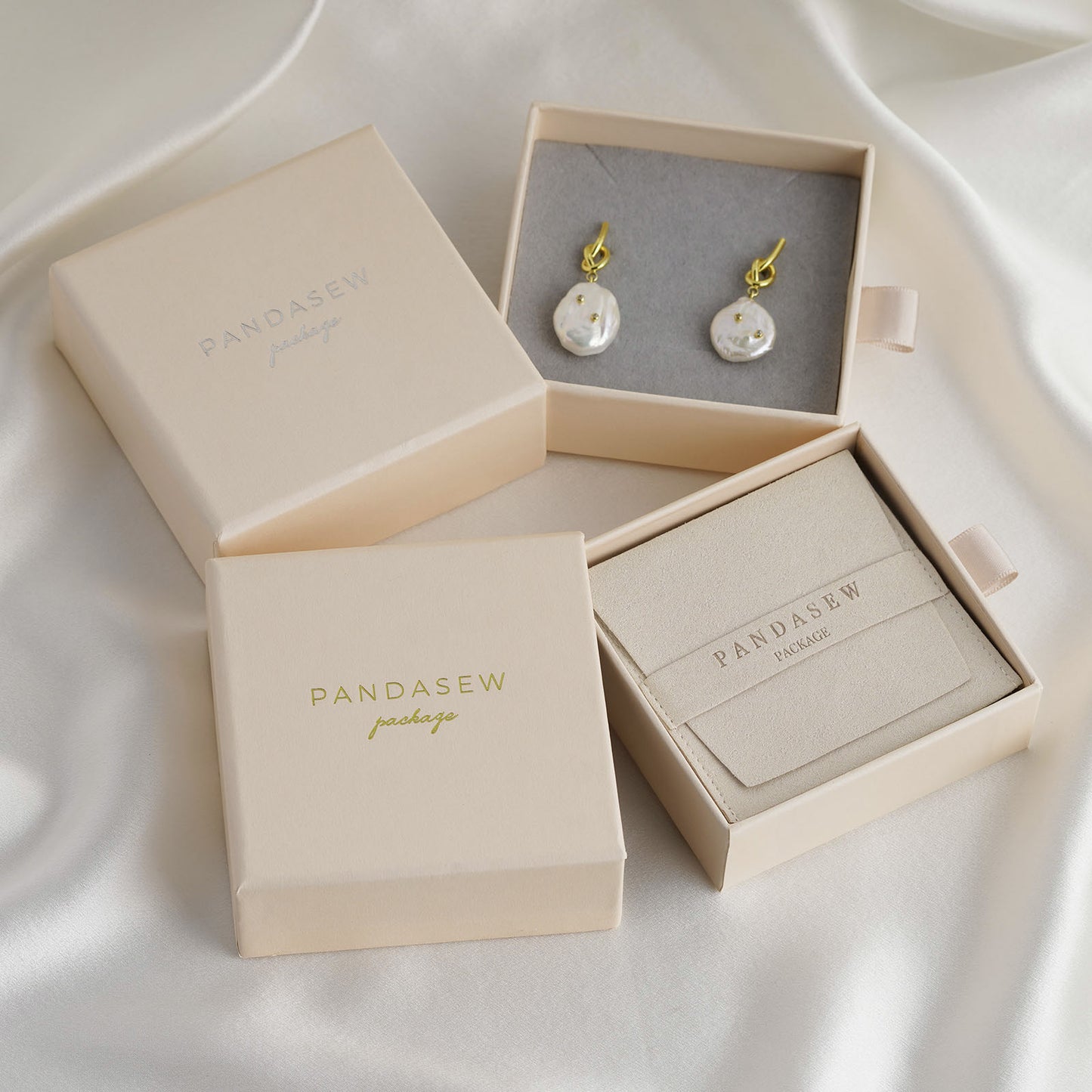 nude jewelry gift boxes with foam inside