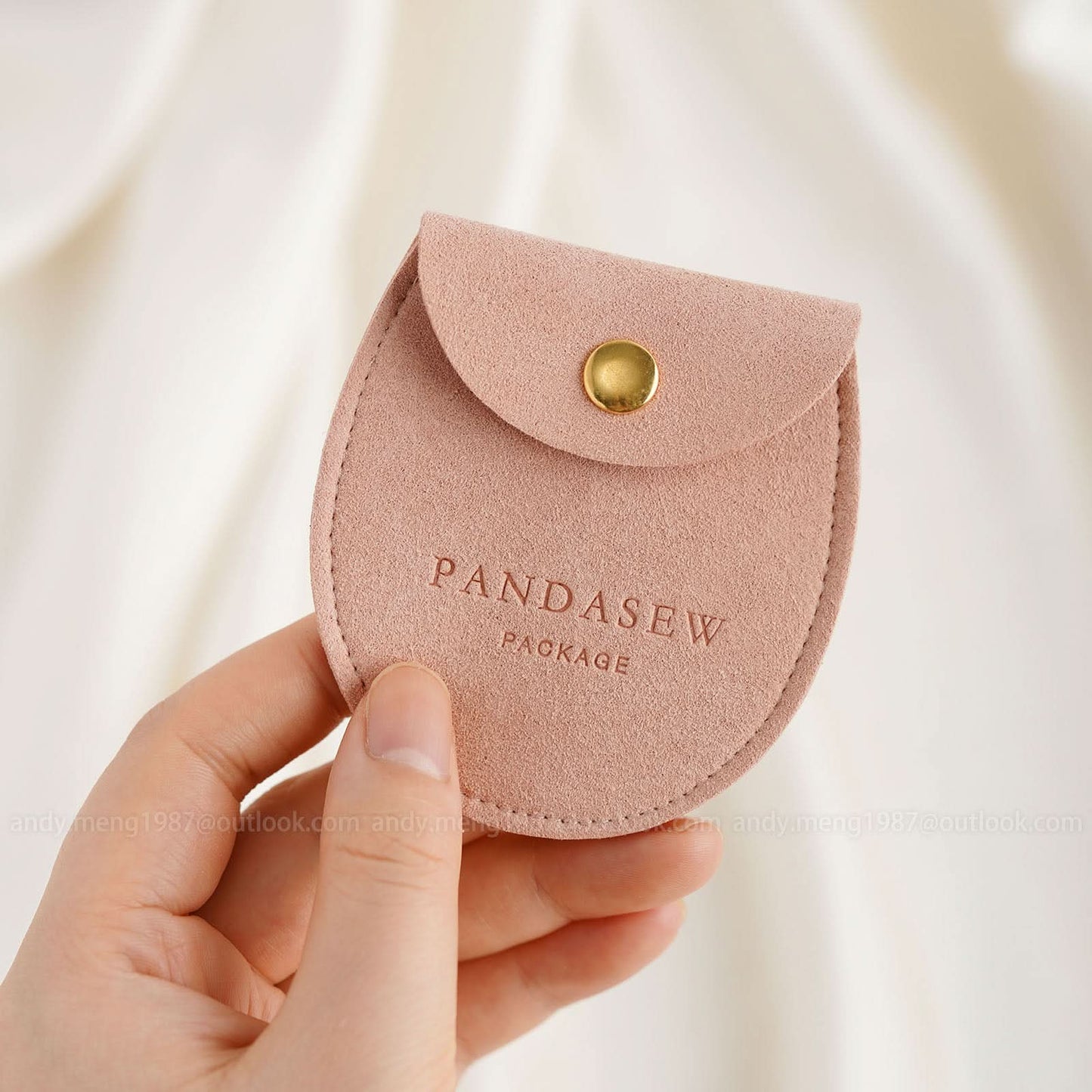 engrave logo on jewelry bag, saddle pouch