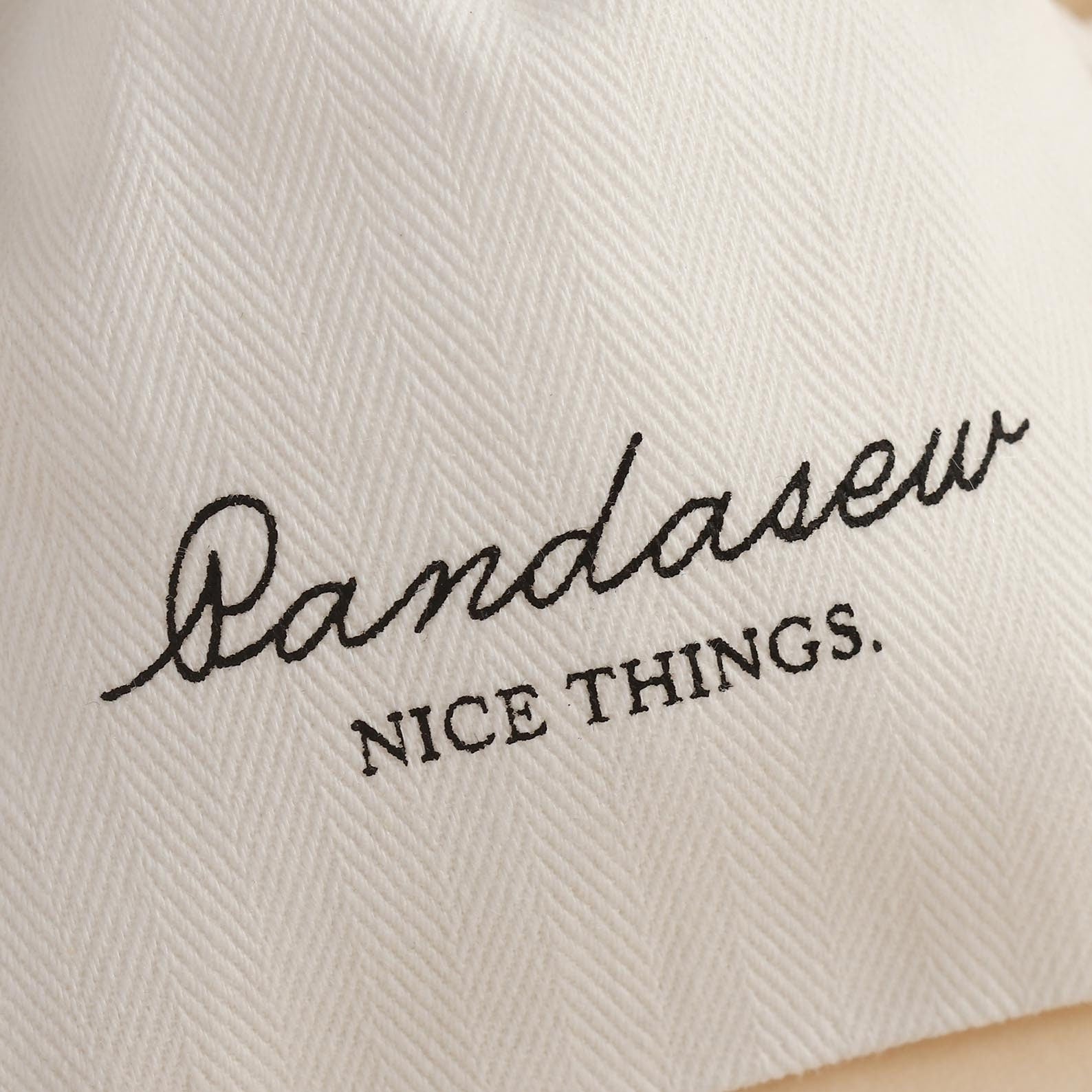 Black silkscreen logo printing effect on cotton bag