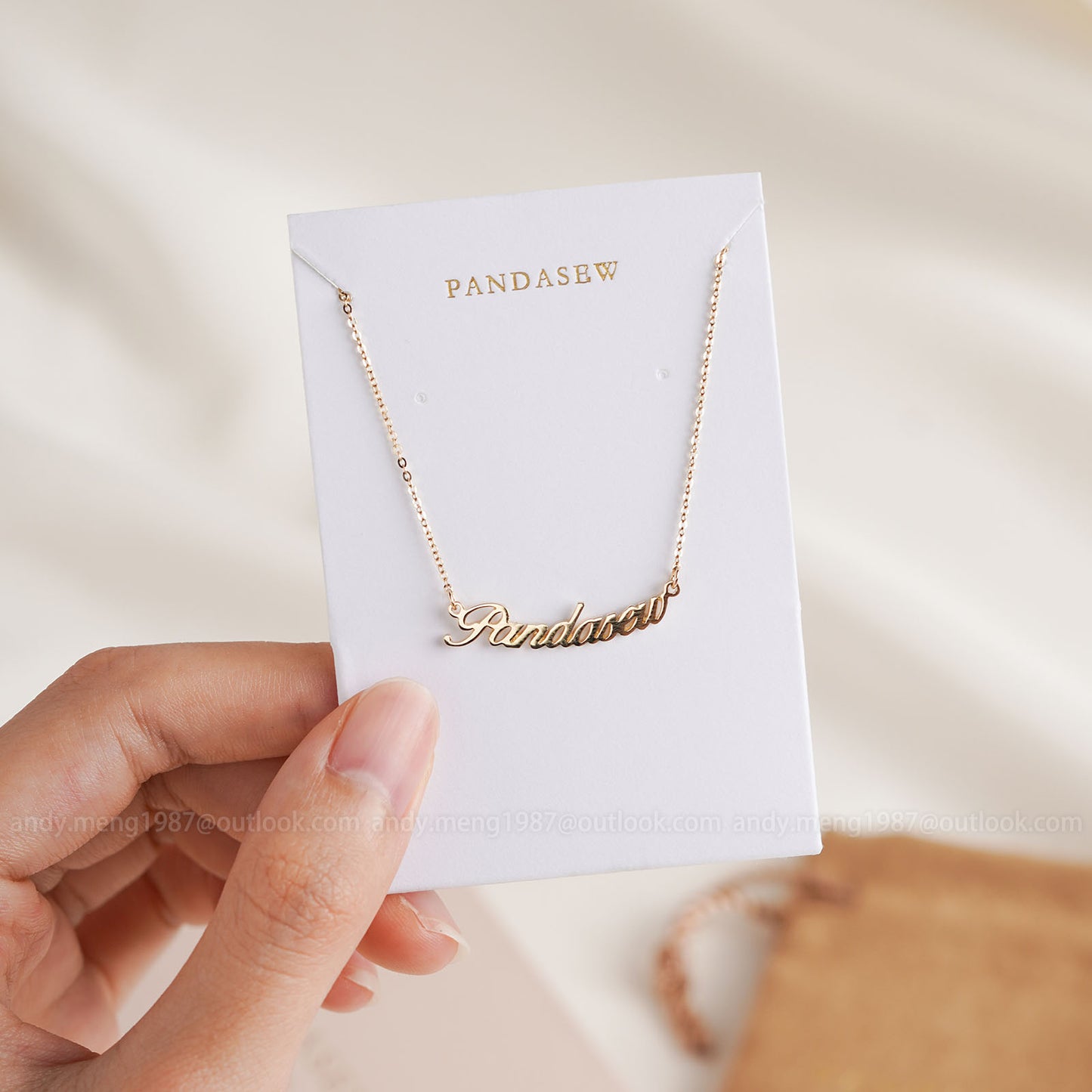 Necklace cards with personalized brand logo