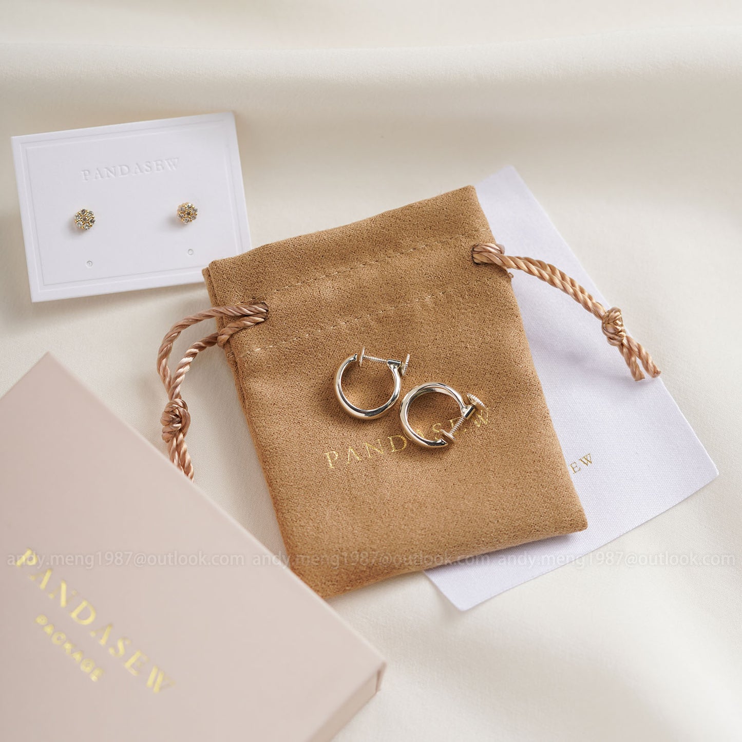 customizable jewelry packaging