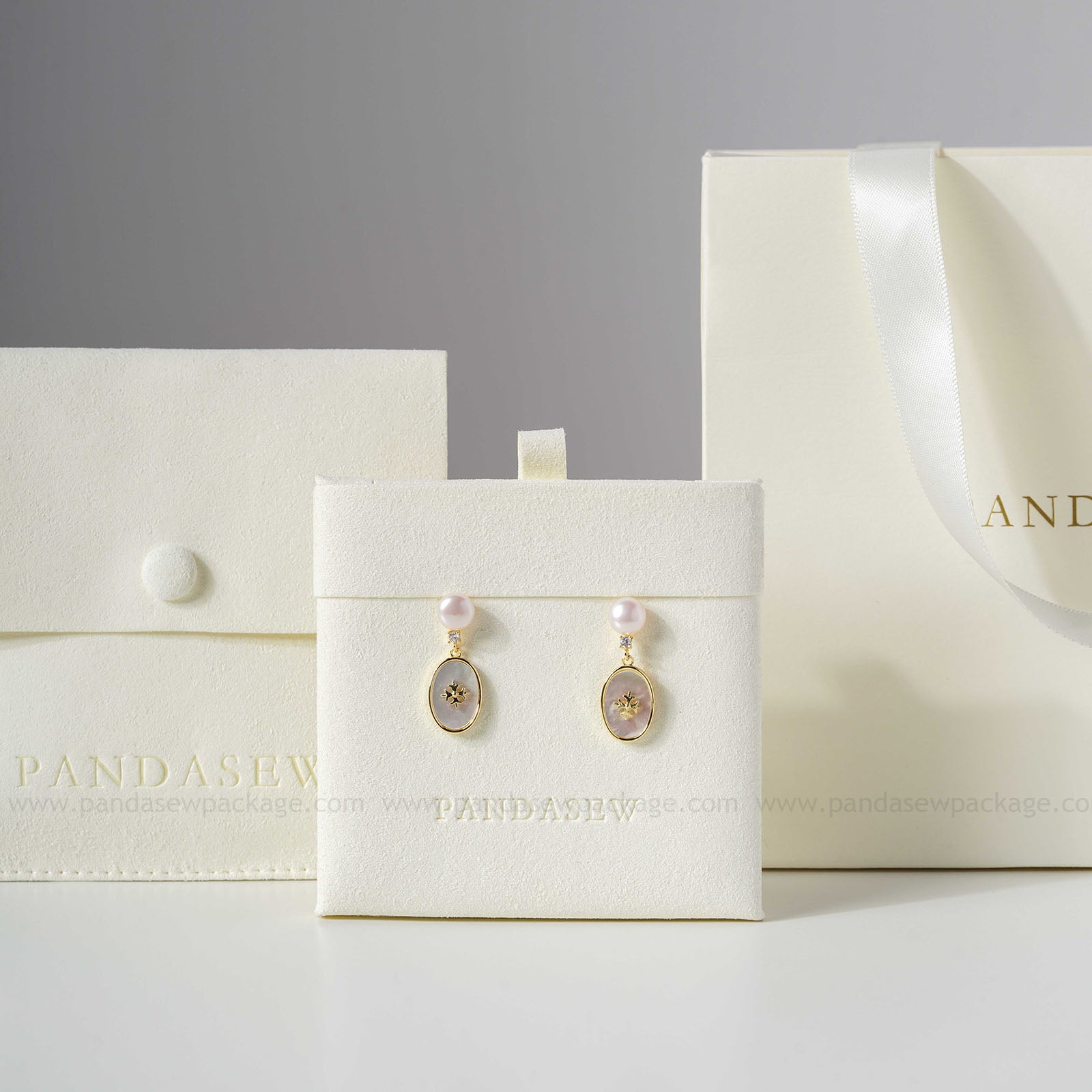 Beige paper bag, beige button bag with beige pad set