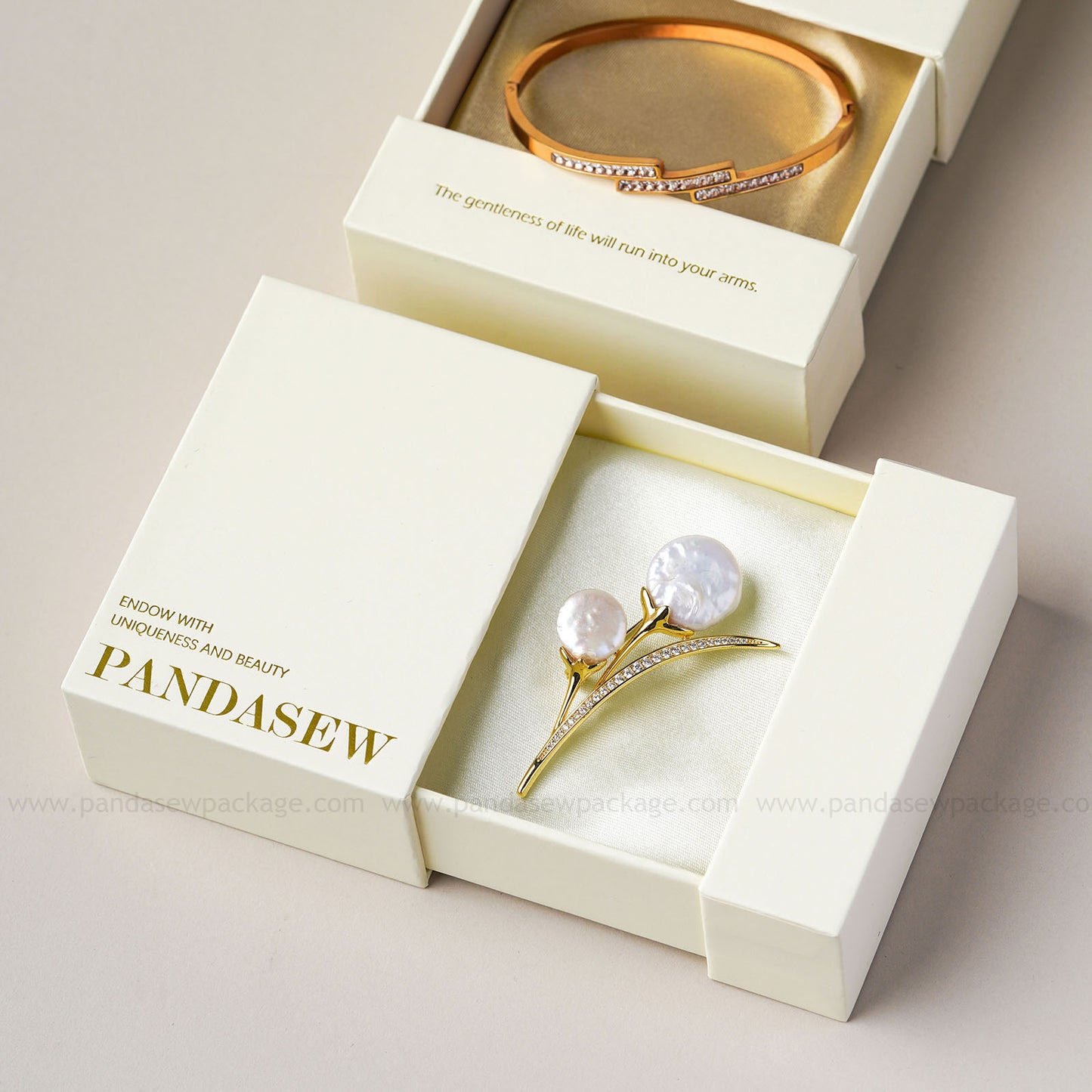 50pcs 9x9x3.5cm jewelry packaging custom jewellery box print logo, chic drawer box for necklace ring, Pandasew high texture cardboard box BX-150