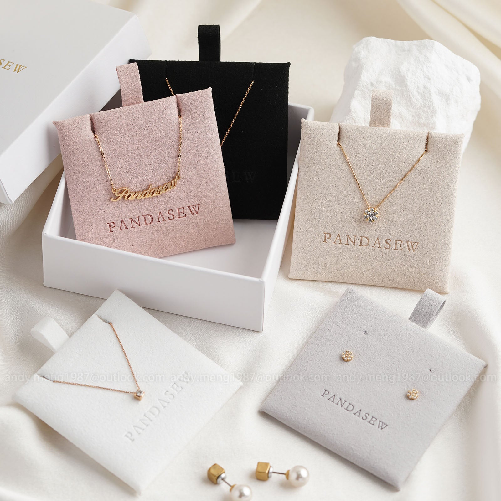 jewelry packaging with logo printed