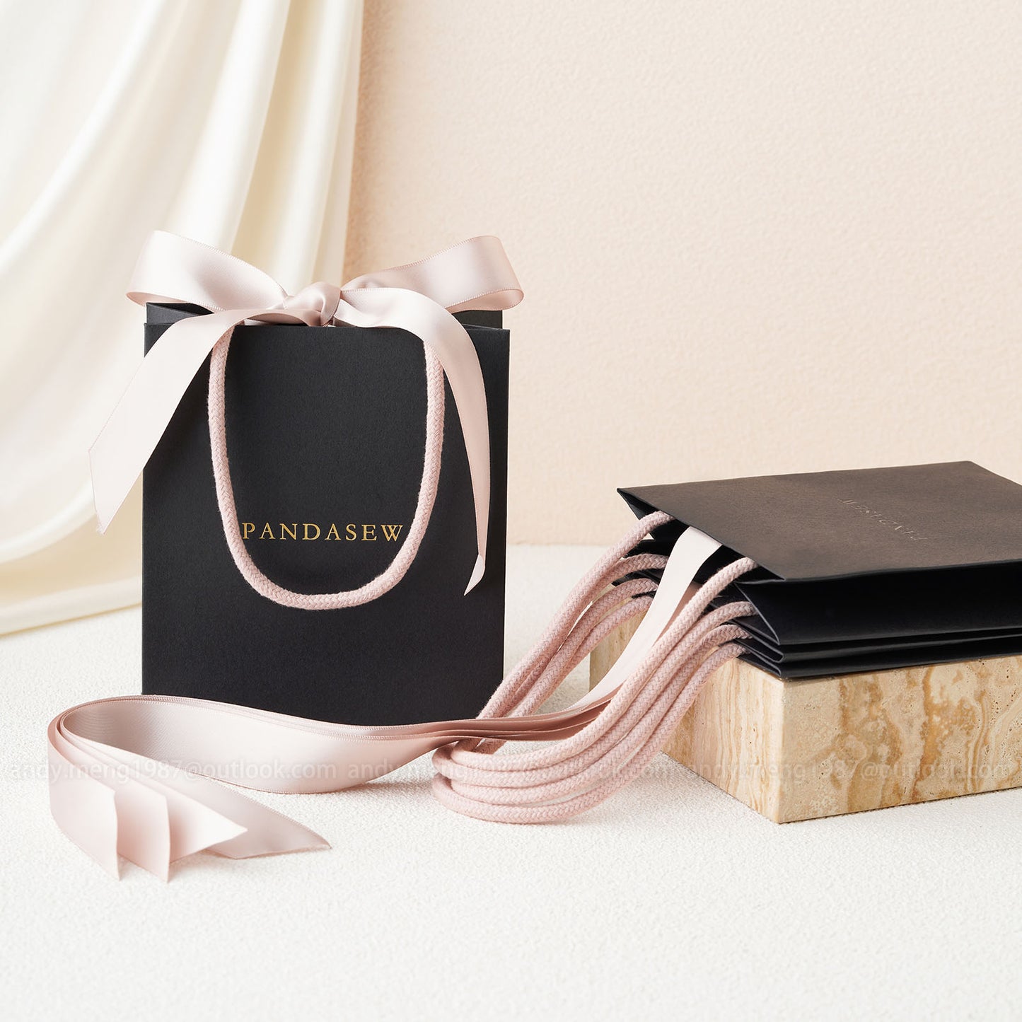 50pcs A1S 5x3x6 inches Paper bag custom jewelry package bag with Logo personalized logo Paper gift Bag Black STB-176