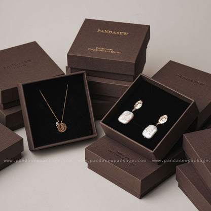 Texure jewelry box for earrings and necklace