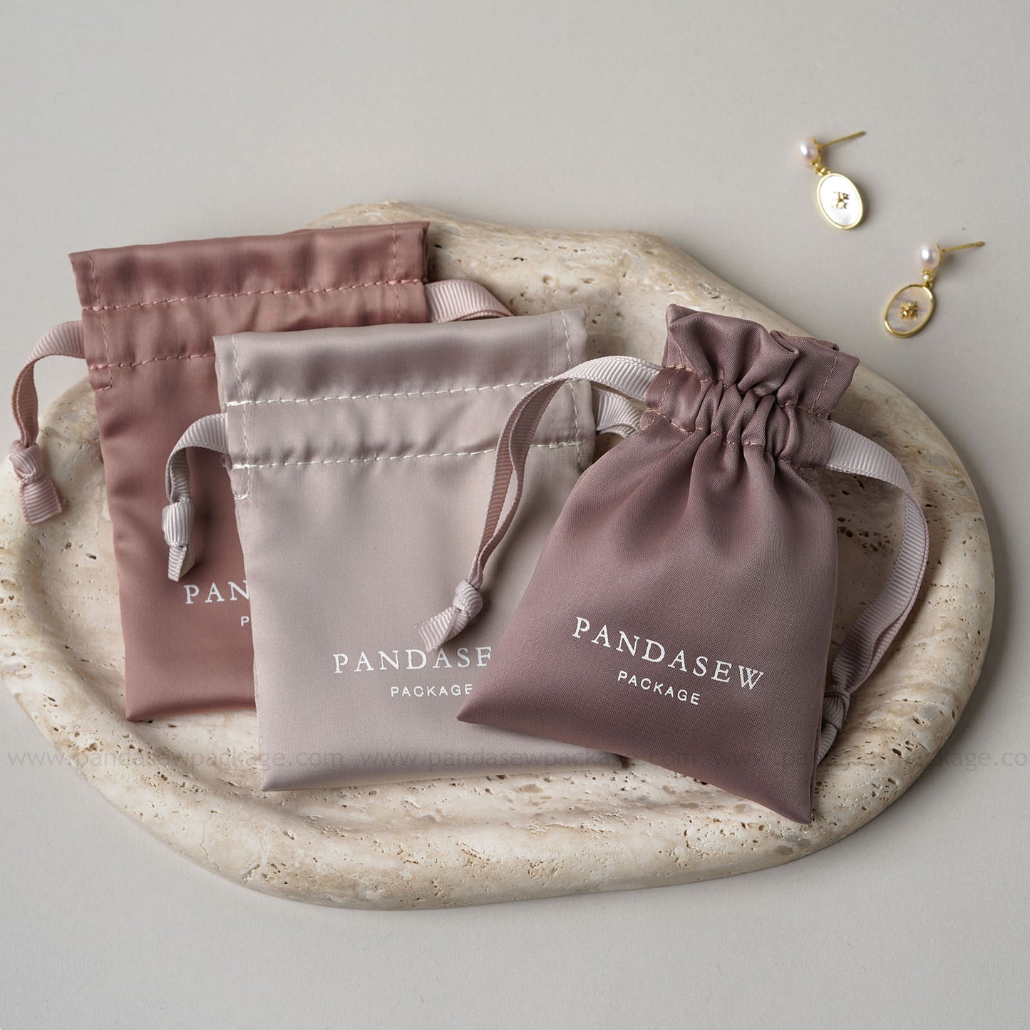 100pcs Dense silk satin bag custom jewelry pouch high quality thick and soft pouch DSD-107
