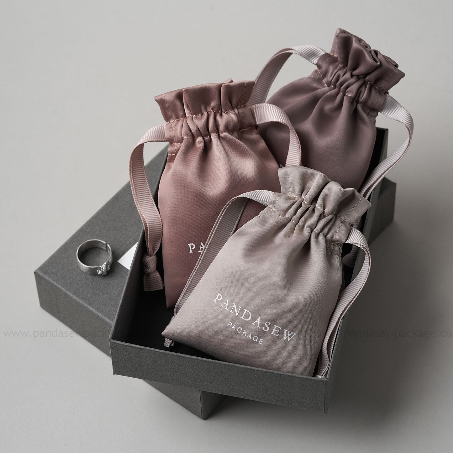100pcs Dense silk satin bag custom jewelry pouch high quality thick and soft pouch DSD-107
