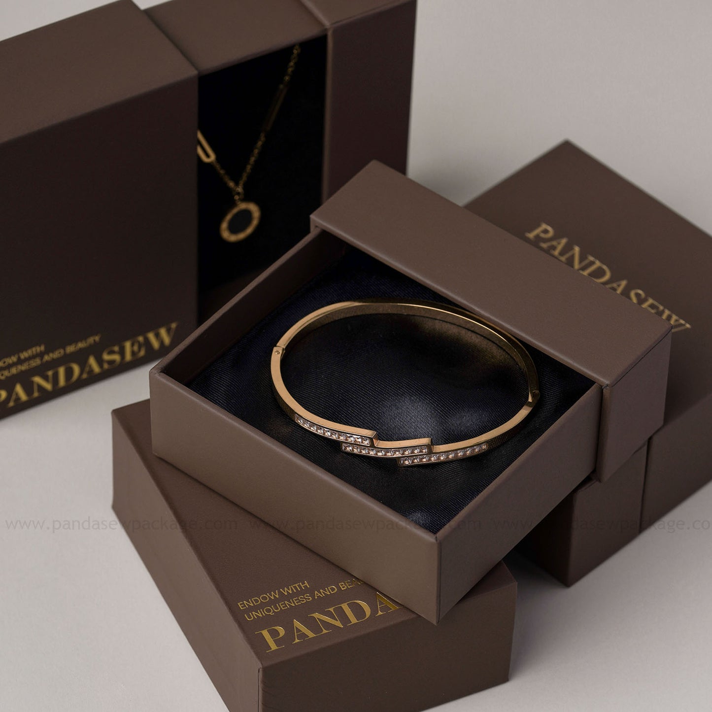 50pcs 9x9x3.5cm jewelry packaging custom jewellery box print logo, chic drawer box for necklace ring, Pandasew high texture cardboard box BX-150