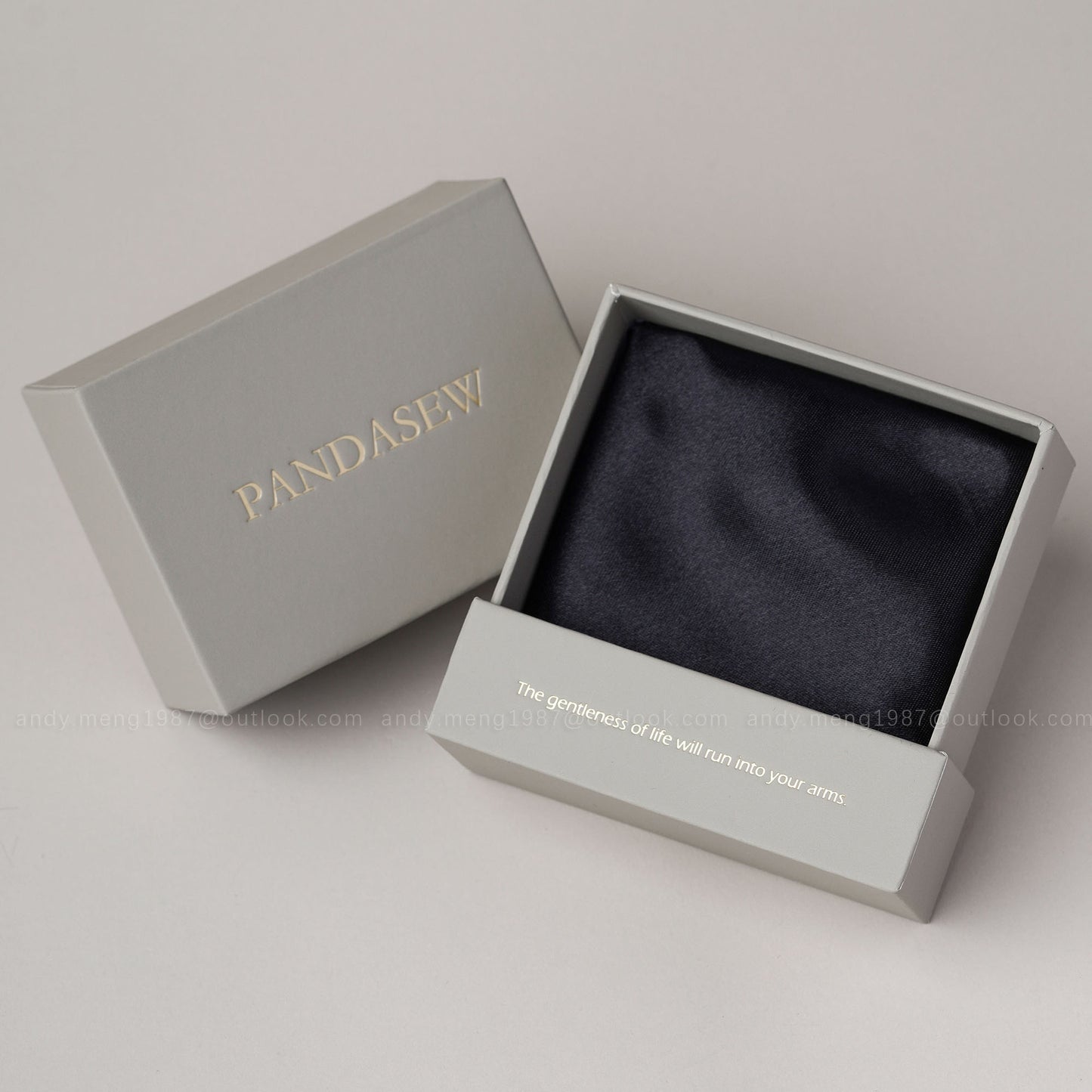 50pcs 9x9x3.5cm jewelry packaging custom jewellery box print logo, chic drawer box for necklace ring, Pandasew high texture cardboard box BX-150