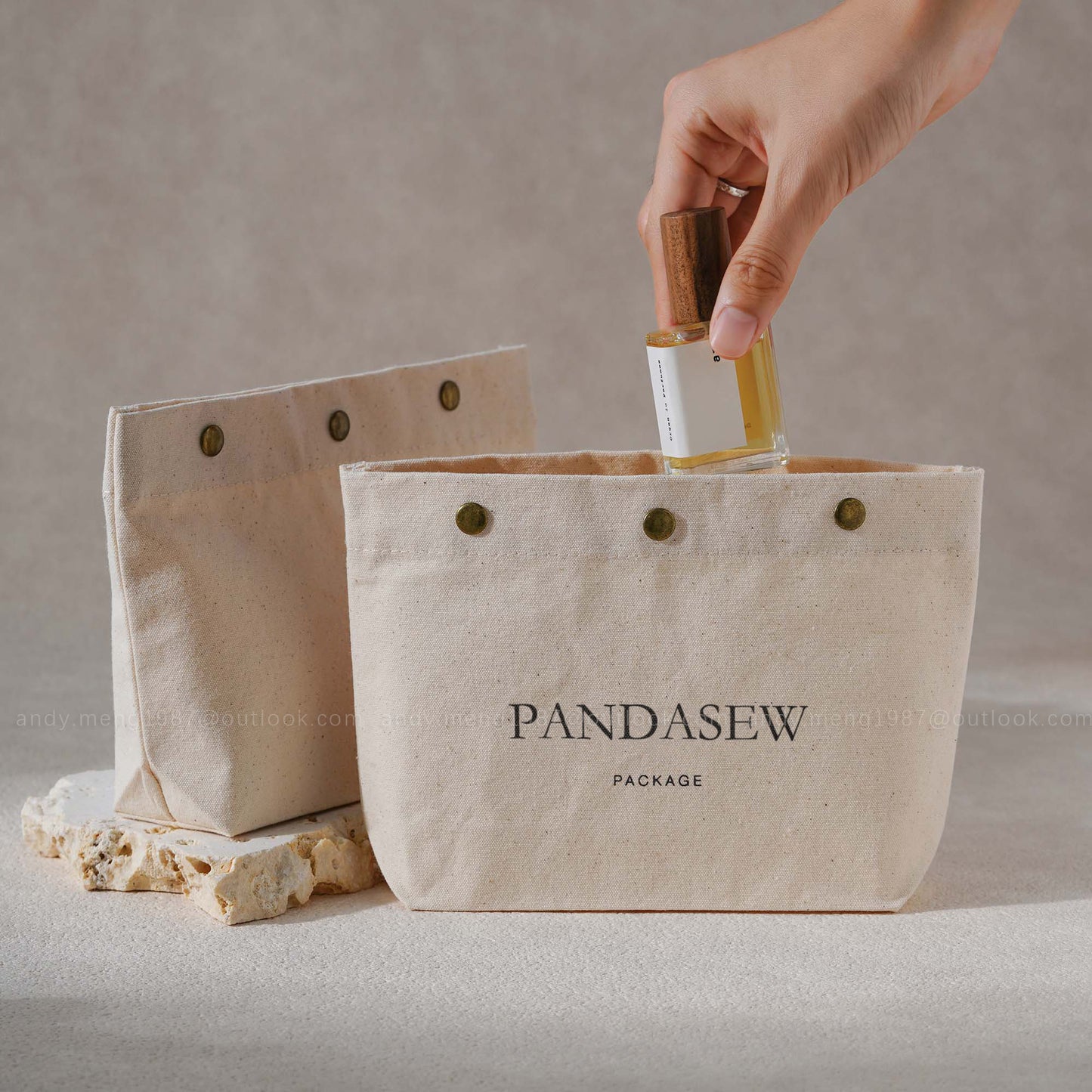 100pcs Custom Snap Cotton Bag flat bottom Gift Packaging: Rigid and Well-tailored B3M-123