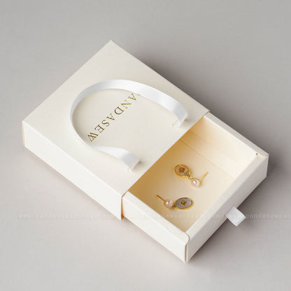 50pcs 10*10*3.5cm Jewelry Box Bracelet Box Pandasew Custom Logo Free Shipping BXt-146