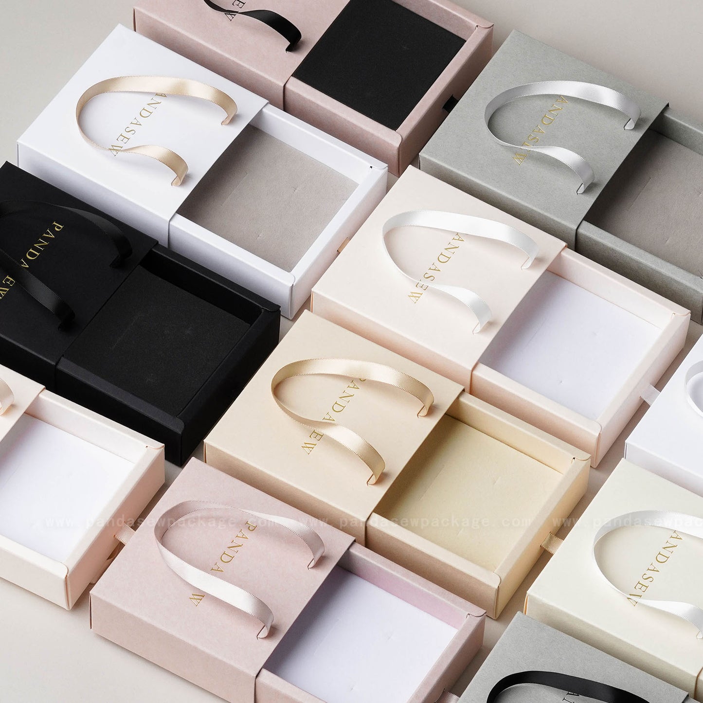 50pcs 10*10*3.5cm Jewelry Box Bracelet Box Pandasew Custom Logo Free Shipping BXt-146