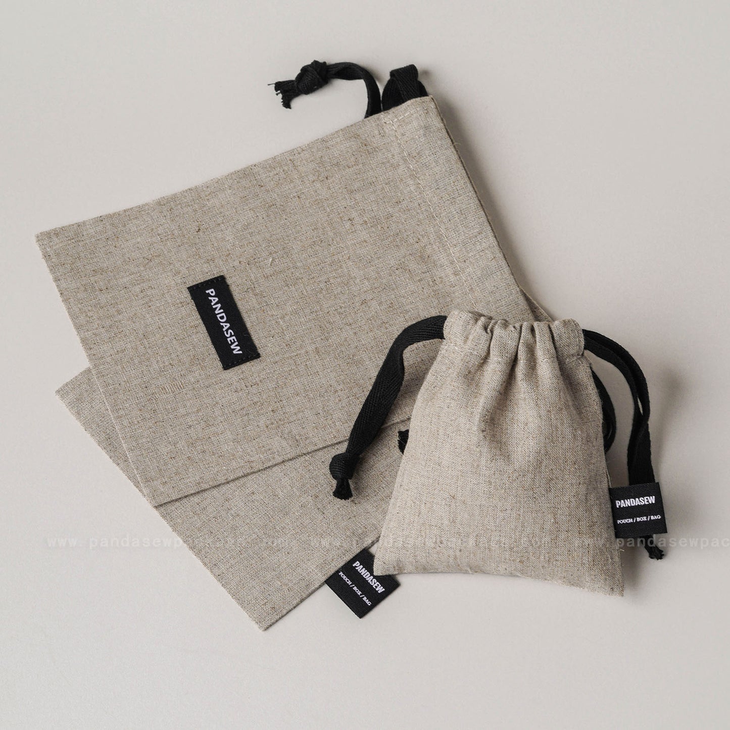100pcs Linen Drawstring Bag Custom Logo on Label Jewelry Package Gift Bag LN-115
