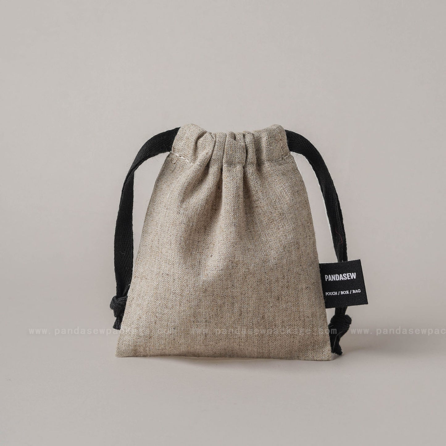 100pcs Linen Drawstring Bag Custom Logo on Label Jewelry Package Gift Bag LN-115