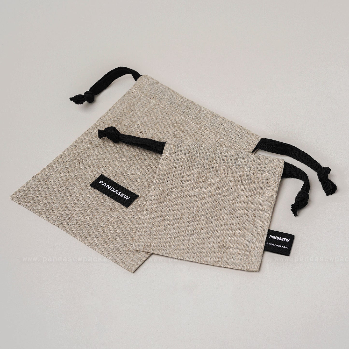 100pcs Linen Drawstring Bag Custom Logo on Label Jewelry Package Gift Bag LN-115