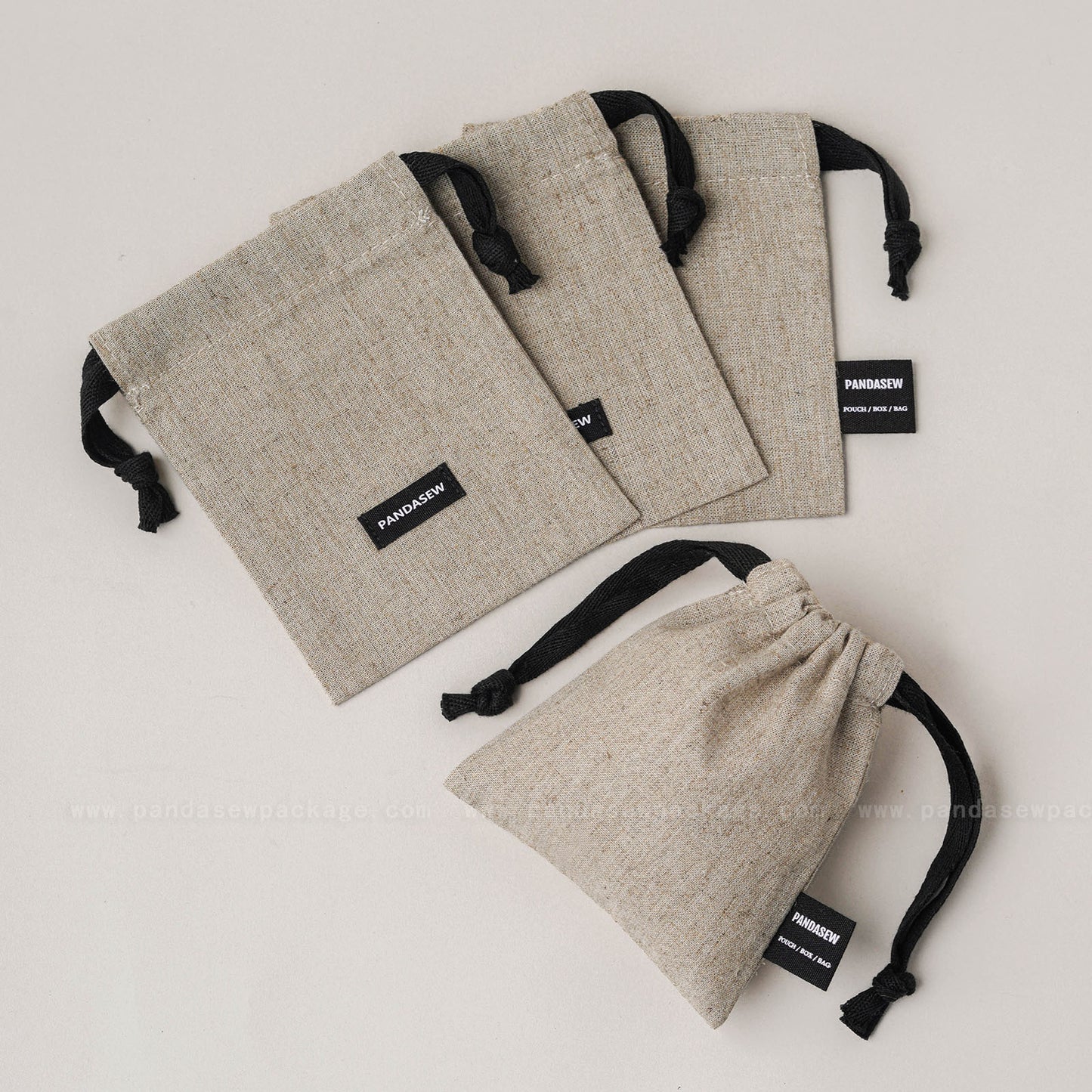100pcs Linen Drawstring Bag Custom Logo on Label Jewelry Package Gift Bag LN-115