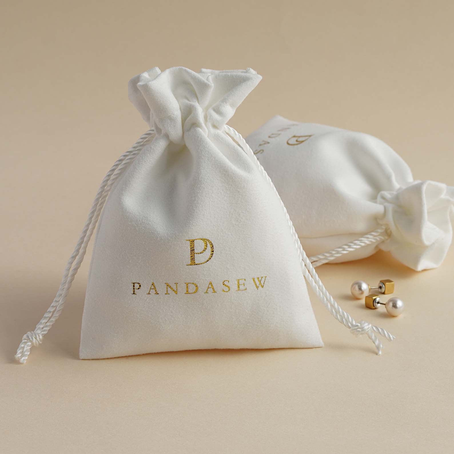 white velvet flower top bag, wedding gift bag